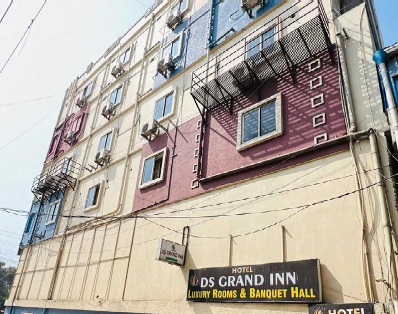 Hotel O Ds Grand Inn Lingampalli Exterior photo